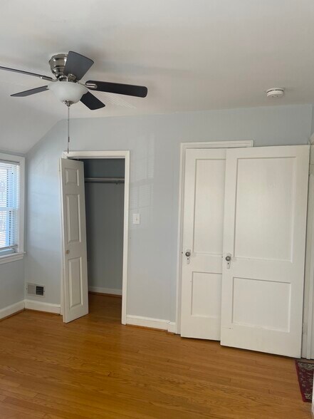 Building Photo - 633 N Nelson St