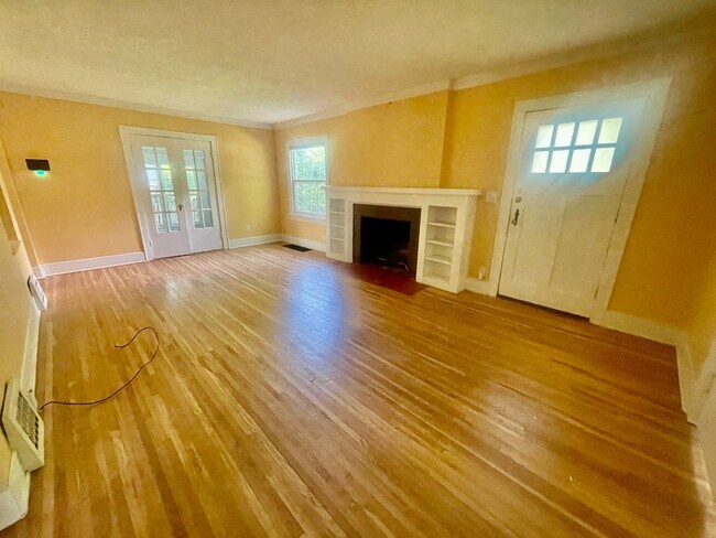 Building Photo - 1715 S Kimbrough Ave