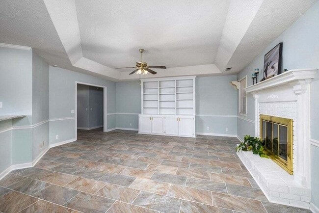 Building Photo - 15 Killarney Ln