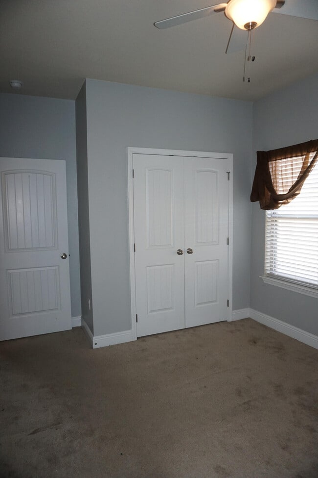 Building Photo - 307 Windmill Way