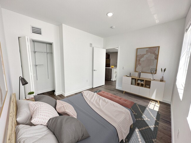 Depot 15 Bedroom *Furniture Not Included - Depot Miami Apartments