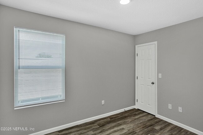 Building Photo - 1041 Oakley St