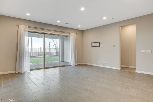 Building Photo - 94 Nine Mile Creek Dr