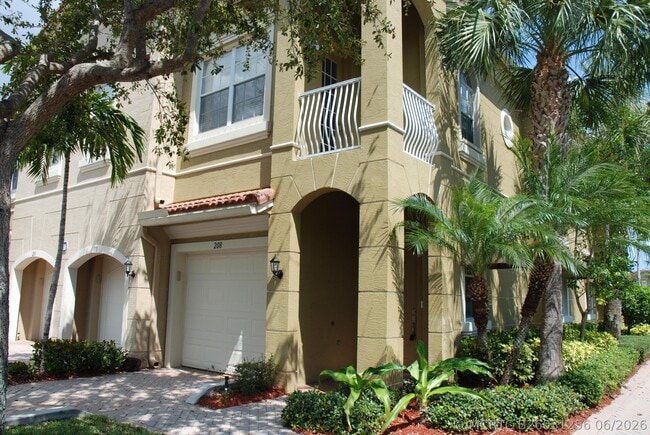 Building Photo - 4930 Bonsai Cir