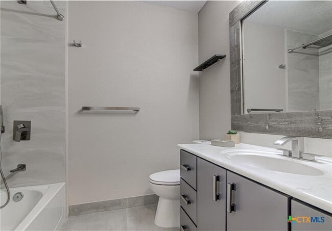 Building Photo - 1905 Moonlight Dr