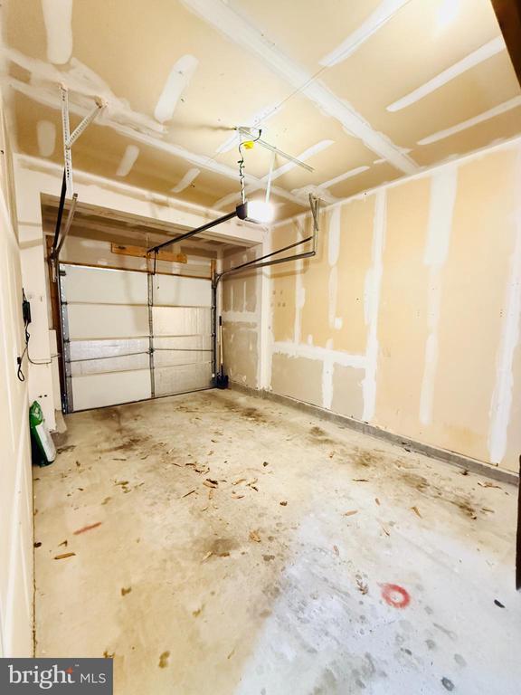 Building Photo - 47 Peppermint Dr