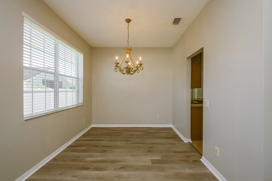 Building Photo - 9011 40th Ct E