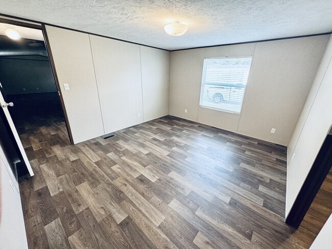 Building Photo - 108 Blissful Ct