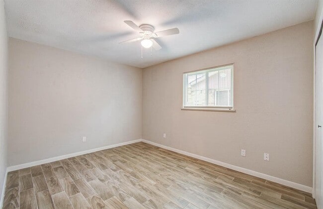 Building Photo - 17411 S Yorkglen Dr