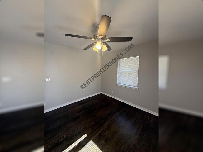 Building Photo - 4804 N Woodward Ave