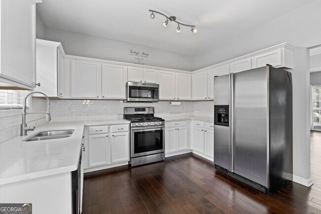 Building Photo - 4419 Silver Ridge Way SW