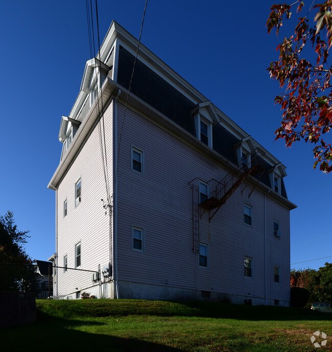 Building Photo - 4 Claremont Ave