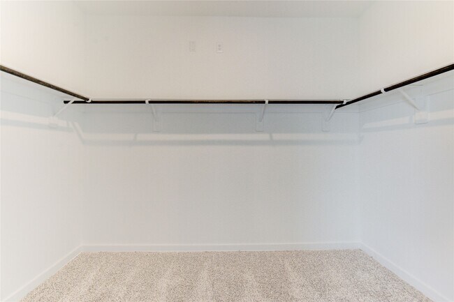 Building Photo - 9043 Rose Water Trl