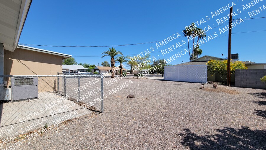 Building Photo - 11633 N Desert Hills Dr W
