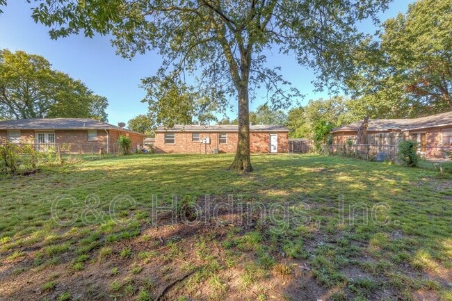 Building Photo - 2427 S 126th E Ave