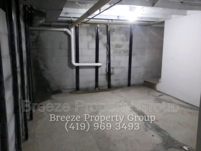Building Photo - 624 Hope St