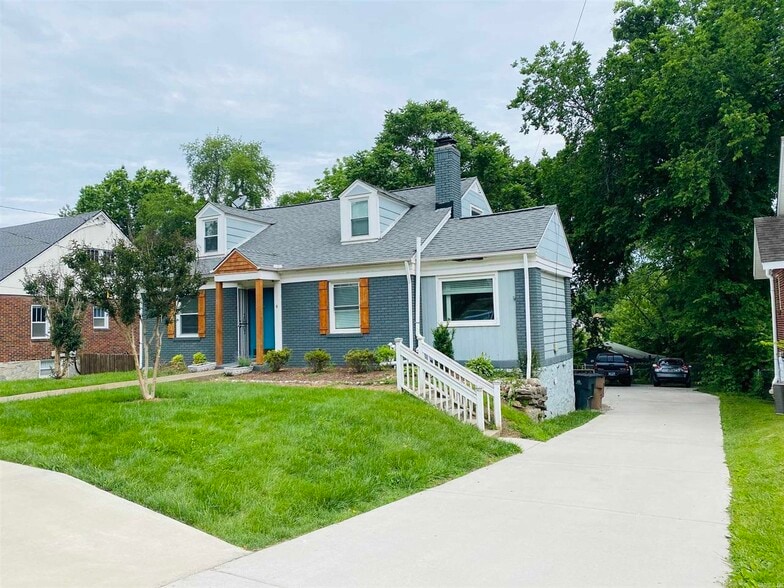 Main House - 1305 Stratford Ave