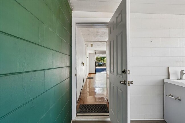 Building Photo - 5857 4th Ave N