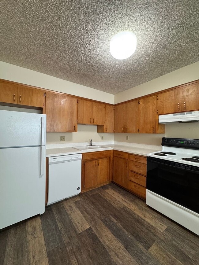 Building Photo - 500 W 12th Ave