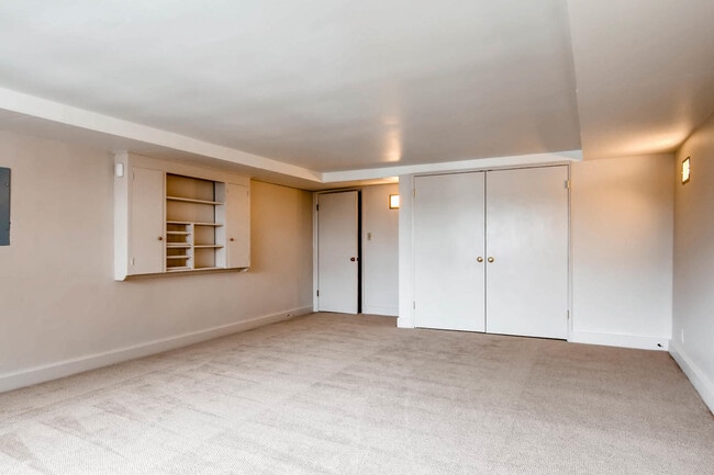 Building Photo - Laurelhurst View Home