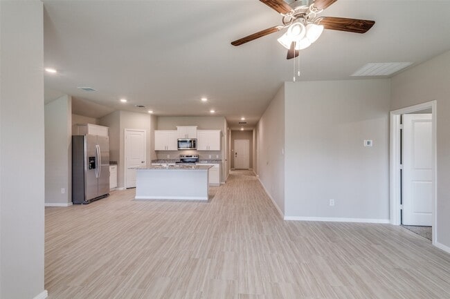 Building Photo - 16408 Severn Ln