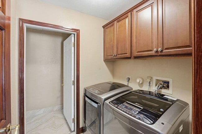 Building Photo - 12356 61st Ln N