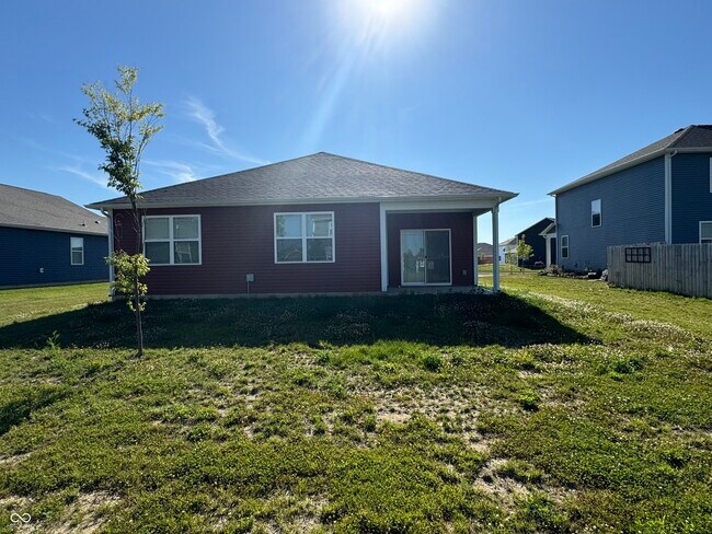 Building Photo - 855 Downey Ln