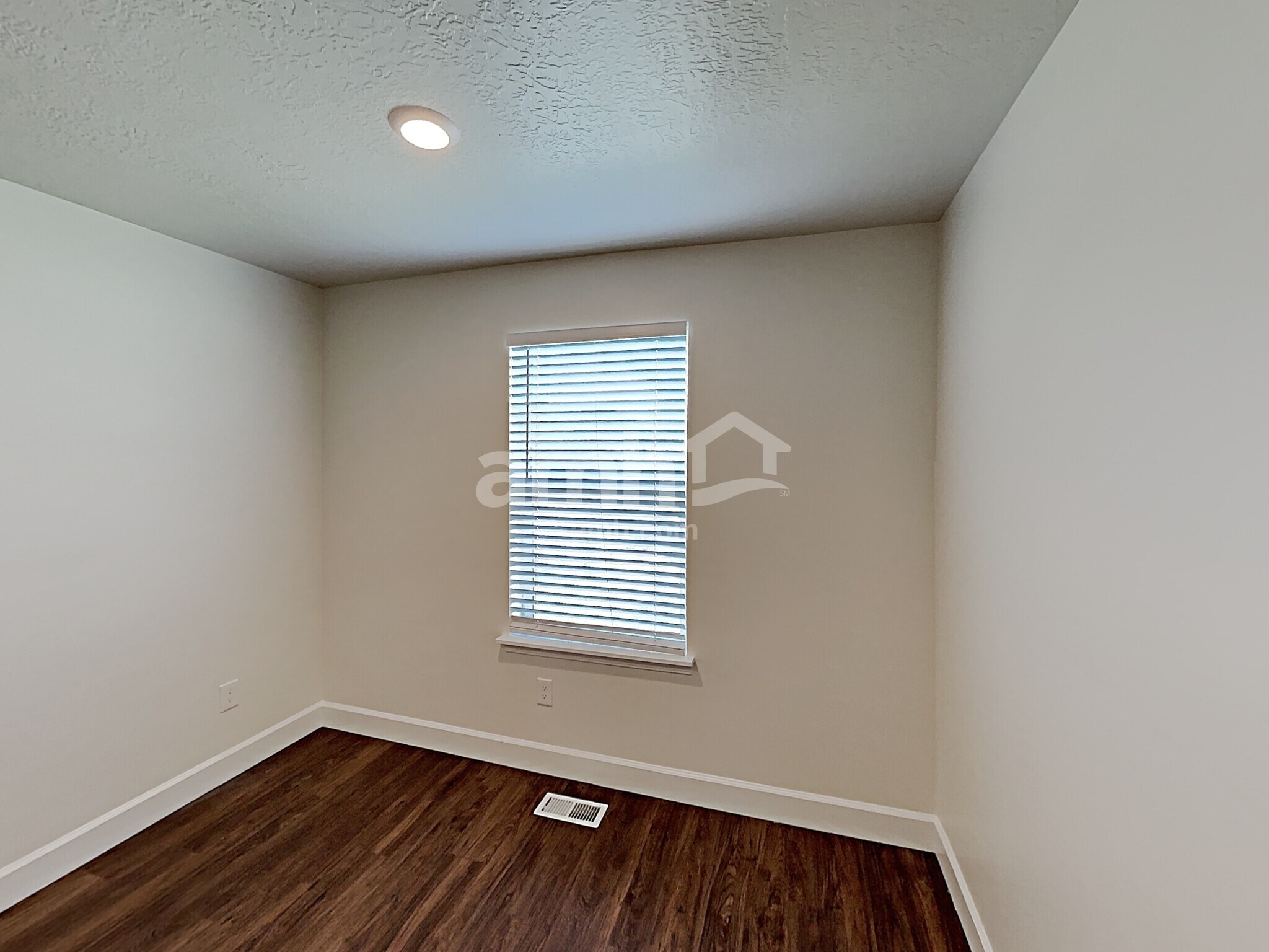 Building Photo - 2329 Surry Way