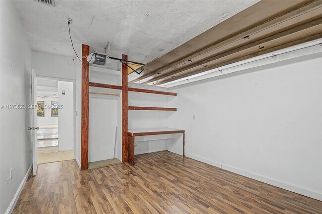 Building Photo - 13621 SW 103rd Ave