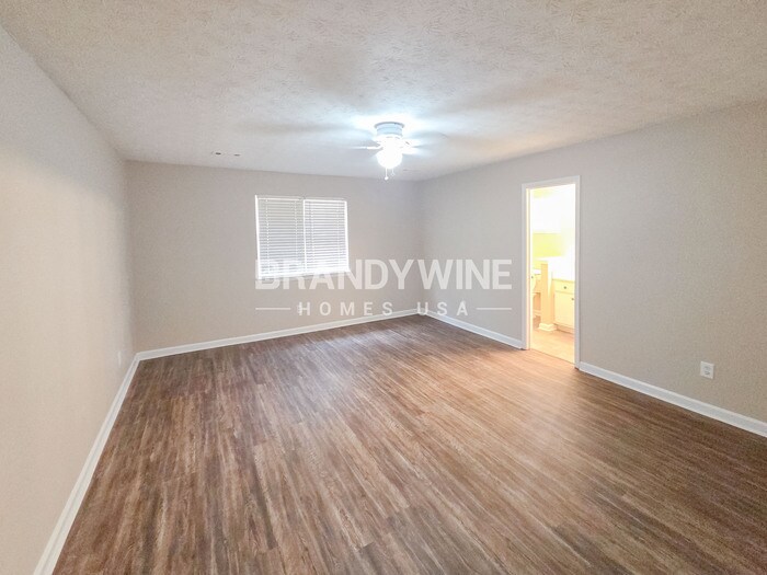 Building Photo - 2900 Rosecommons Dr