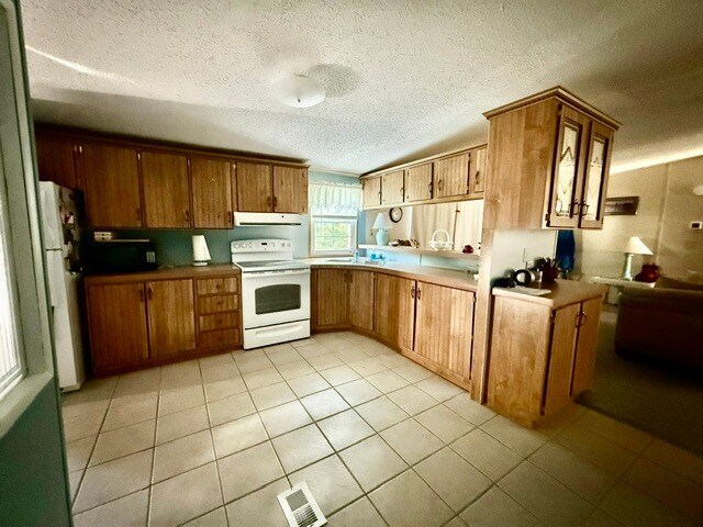 Building Photo - 470 Hilltop Ct