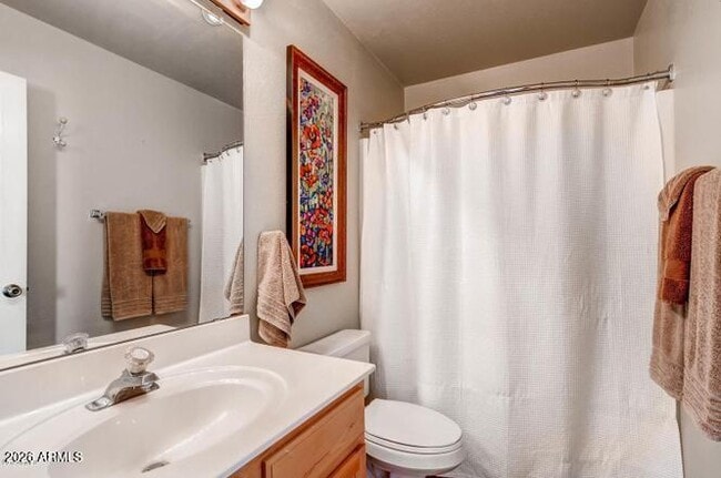 Building Photo - 1425 S Lindsay Rd