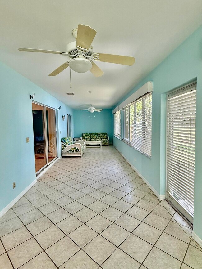 Building Photo - 6008 SE Walkers Cay Ct