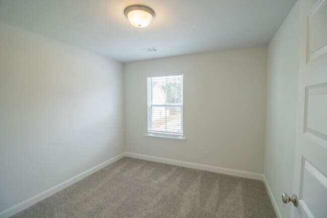 Building Photo - Pooler, GA