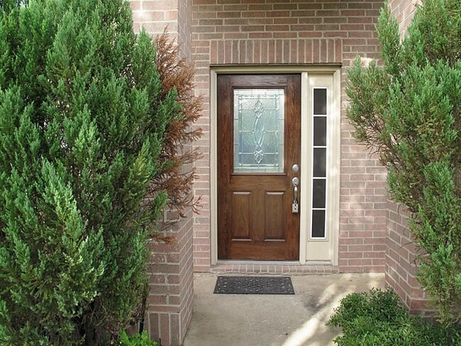 Building Photo - 2311 Enchanted Park Ln