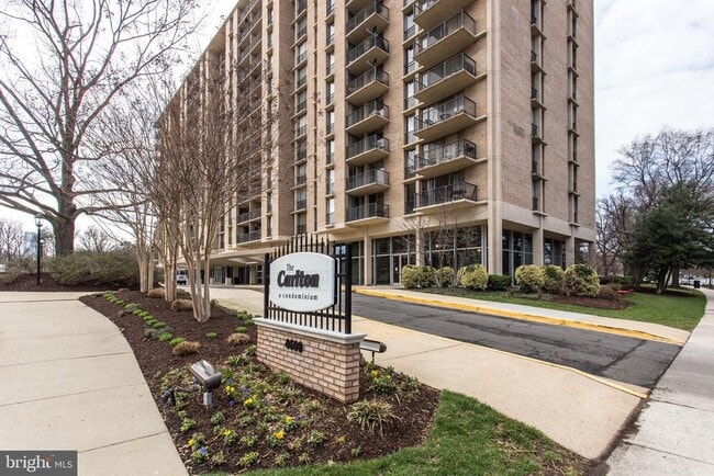 Building Photo - 4600 S Four Mile Run Dr