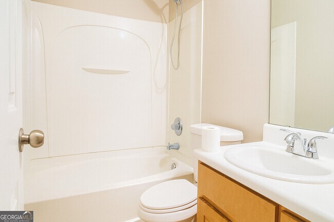 Building Photo - 8596 Guthrie Dr