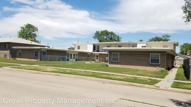 Building Photo - 2436 3rd Ave