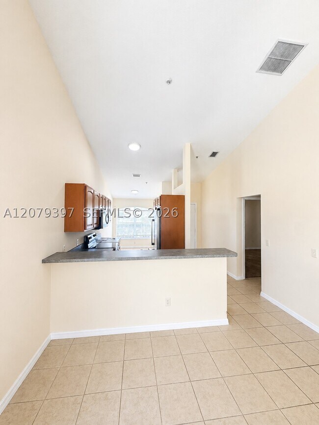 Building Photo - 10409 SW 85th Ct