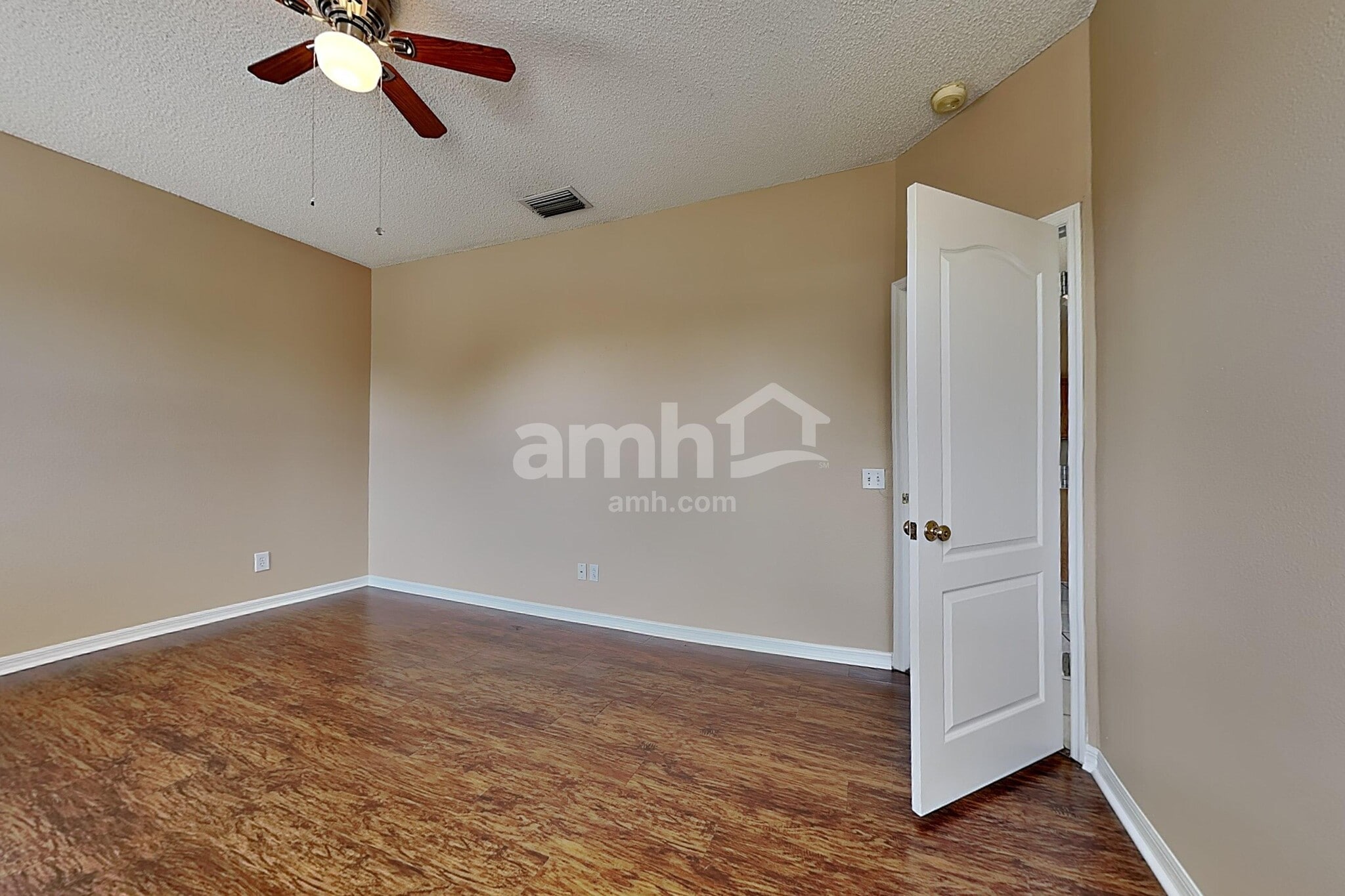 Building Photo - 443 Sand Ridge Dr