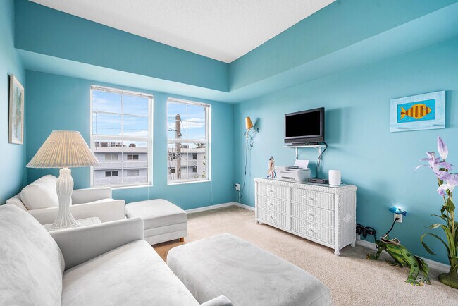 Building Photo - 4411 Tuscany Way