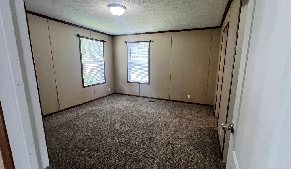 Building Photo - 49515 Au Lac Dr E