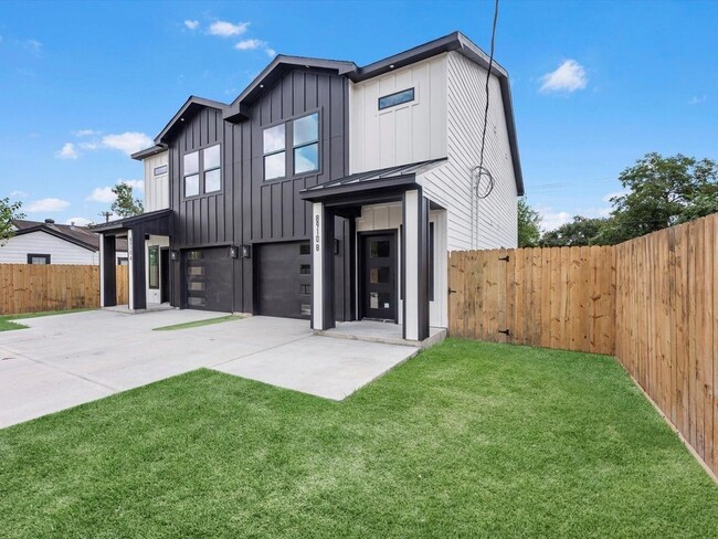 Building Photo - 1084 Junell St