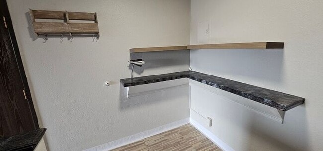 Building Photo - For Rent Large Studio, Old SouthWest Reno,...