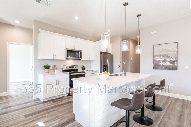 Building Photo - 5534 Fairlane Dr
