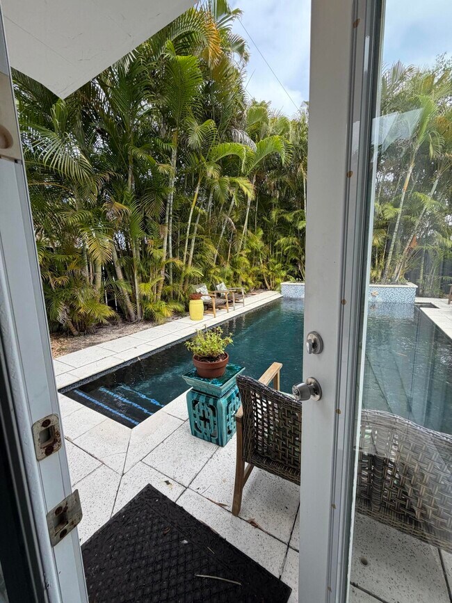 Building Photo - 515 Ardmore Rd