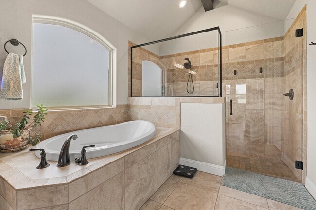 Building Photo - 9708 Puma Tr