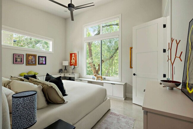 Building Photo - 3608 Pennsylvania Ave