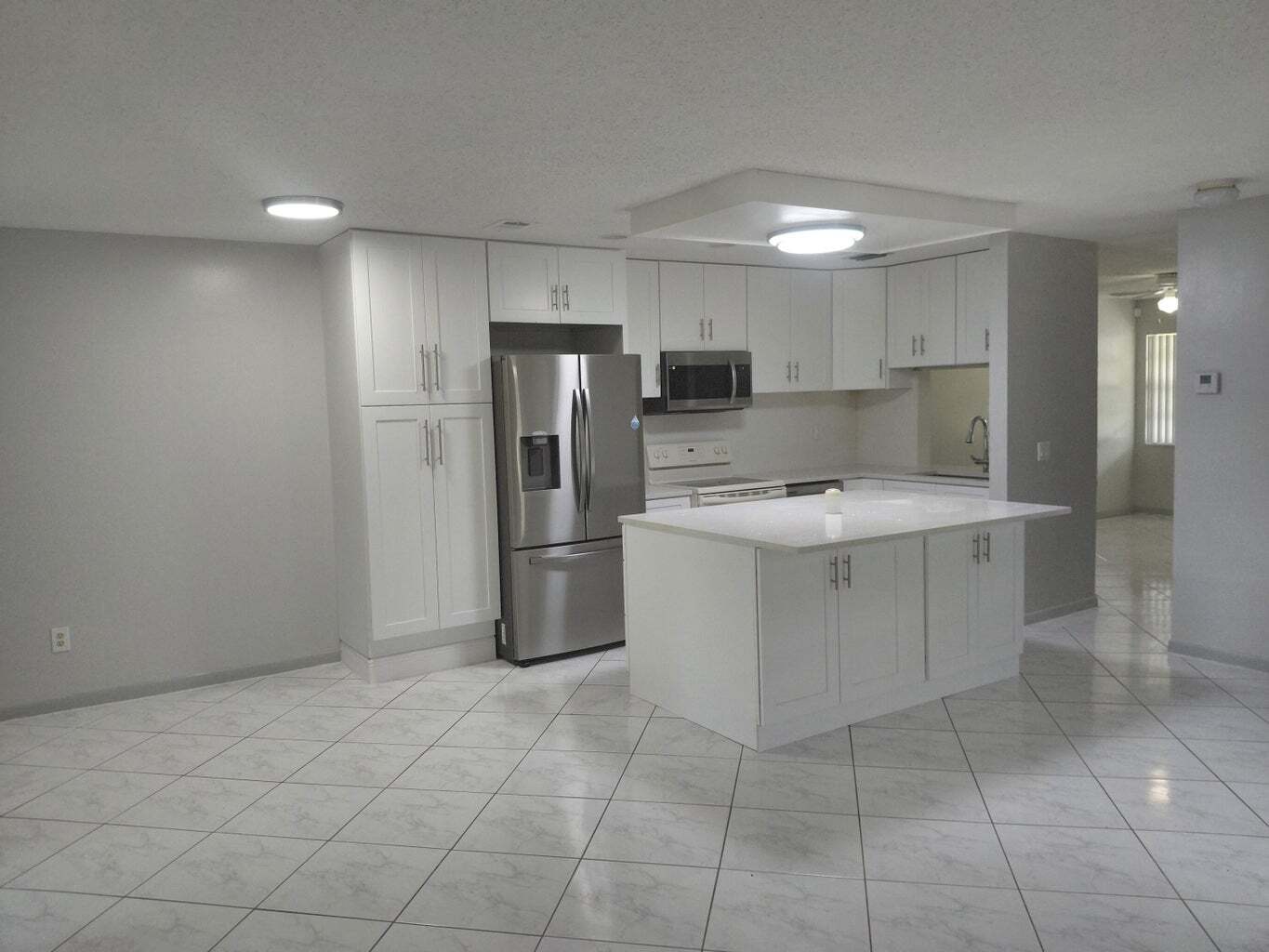Building Photo - 1322 Pines Ln