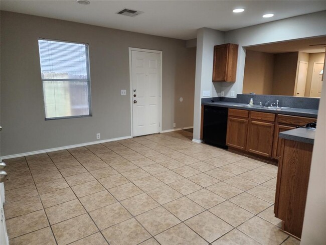 Building Photo - 14910 Rain Dance Dr
